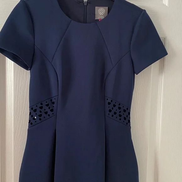 Dress - Picture 3 of 7